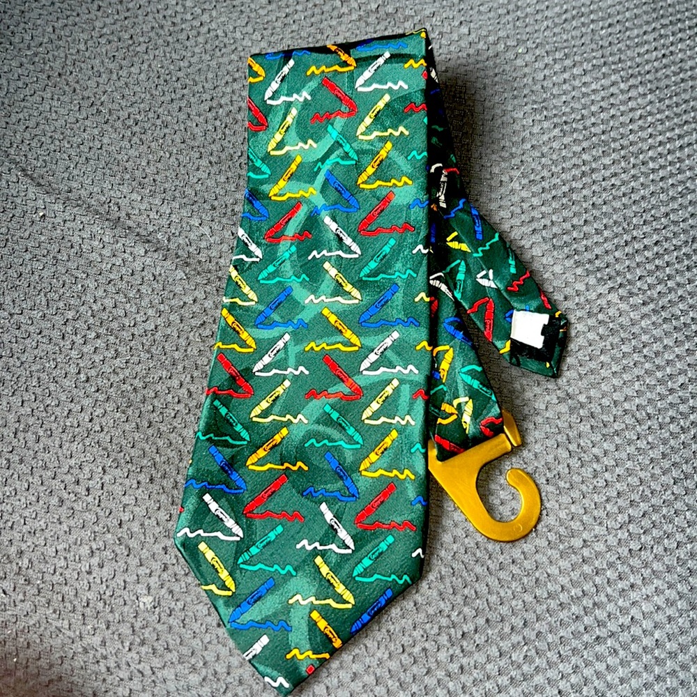 Vintage Crayola Tie
